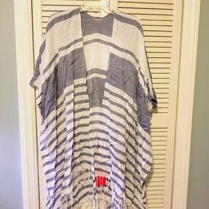 Isaac Mizrahi Blue & White Kimono